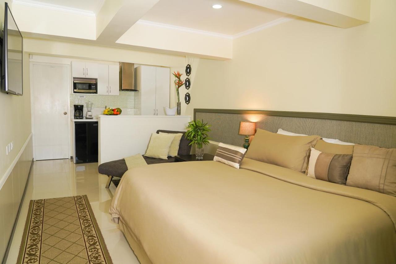Yoyita Suites Aruba Villa Palm Beach Exterior foto