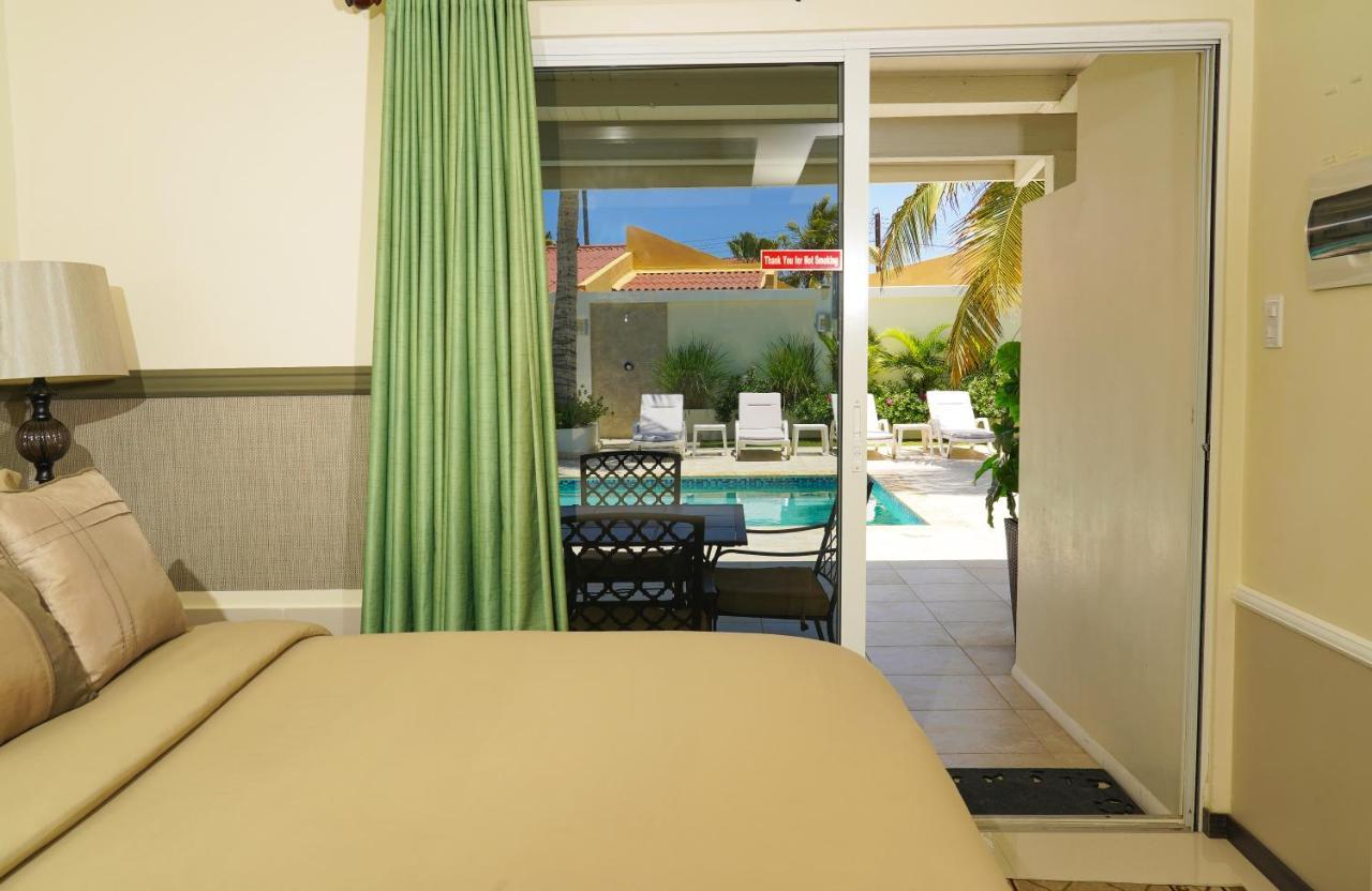 Yoyita Suites Aruba Villa Palm Beach Exterior foto