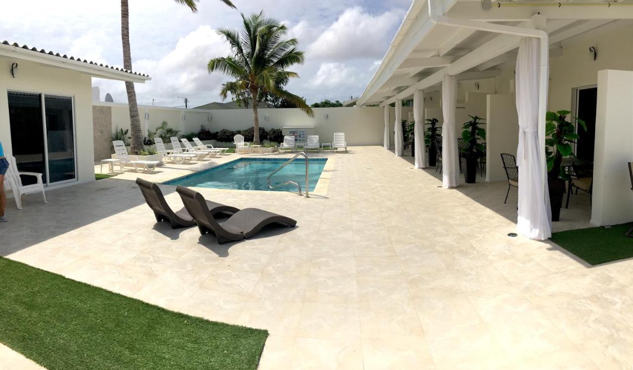 Yoyita Suites Aruba Villa Palm Beach Exterior foto